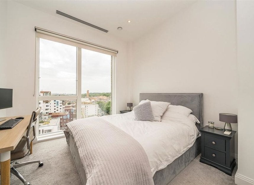 Flat Norman Road in Greater London