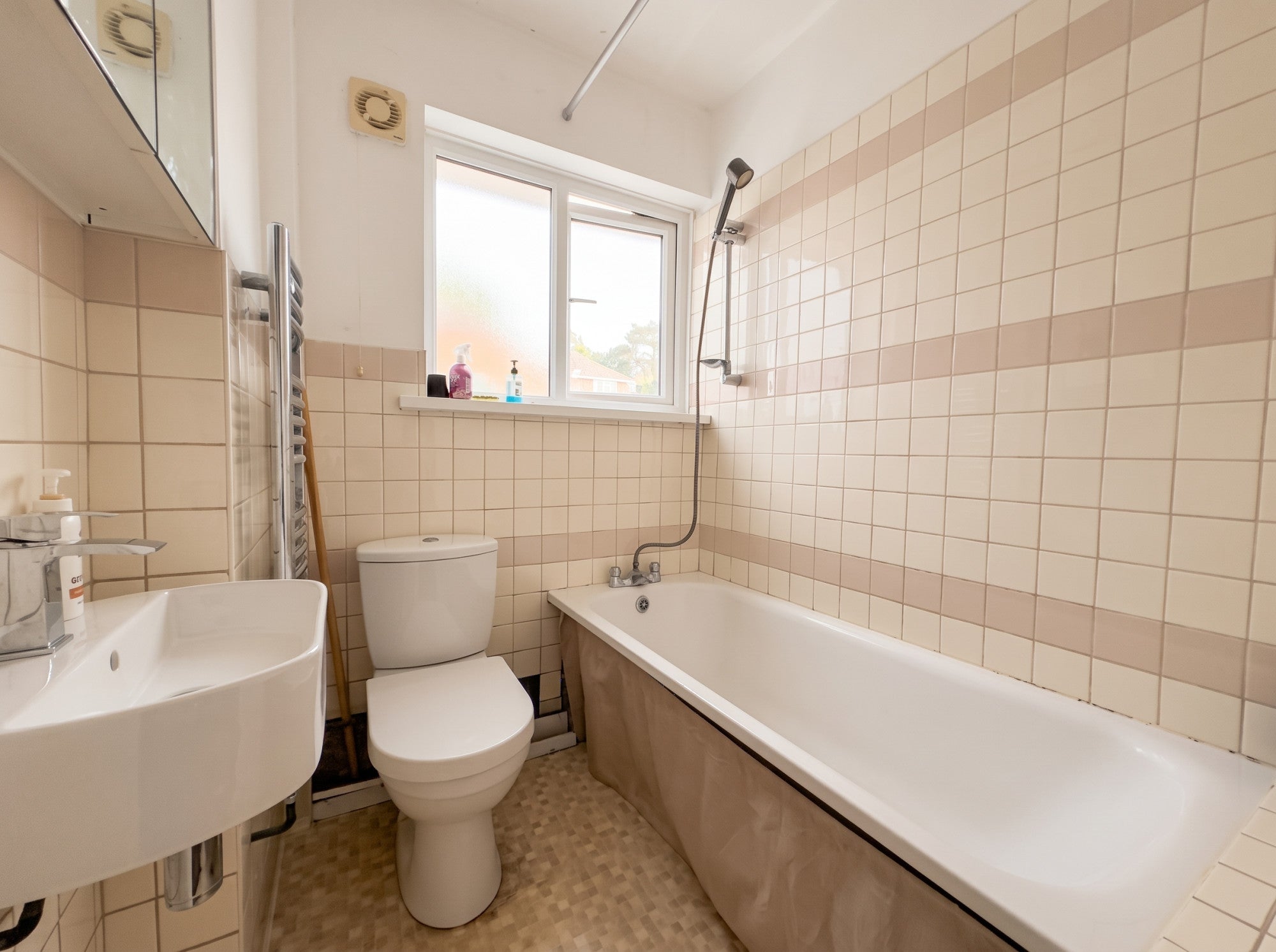 Flat Blythe Close in Greater London