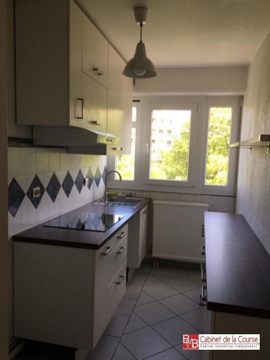 Flat Rue de la Course in Bordeaux