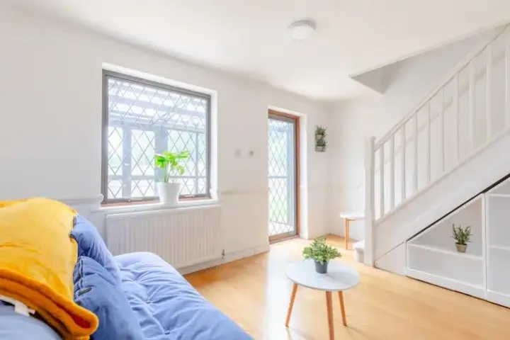 House Jade Close in Greater London