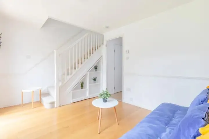 House Jade Close in Greater London