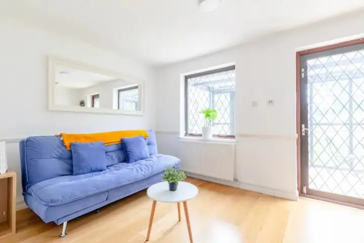House Jade Close in Greater London