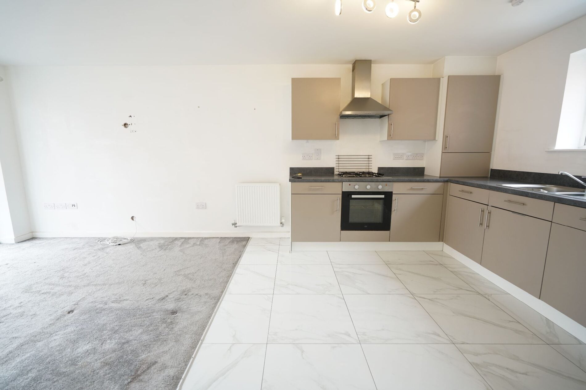 Flat Malthouse Drive in Grays
