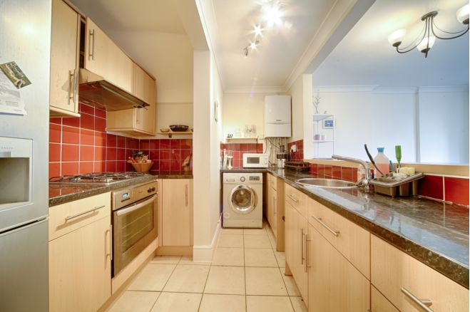 Flat Birdhurst Road in Greater London