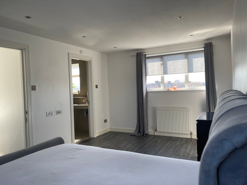Room Beaconsfield Road in Greater London