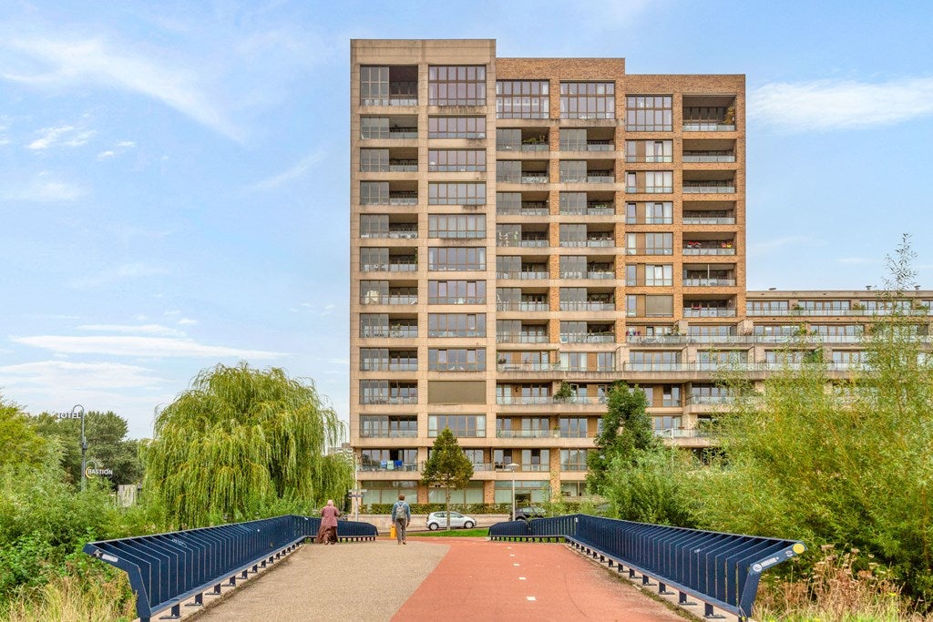 Flat Saskia van Uijlenburgkade in Amsterdam