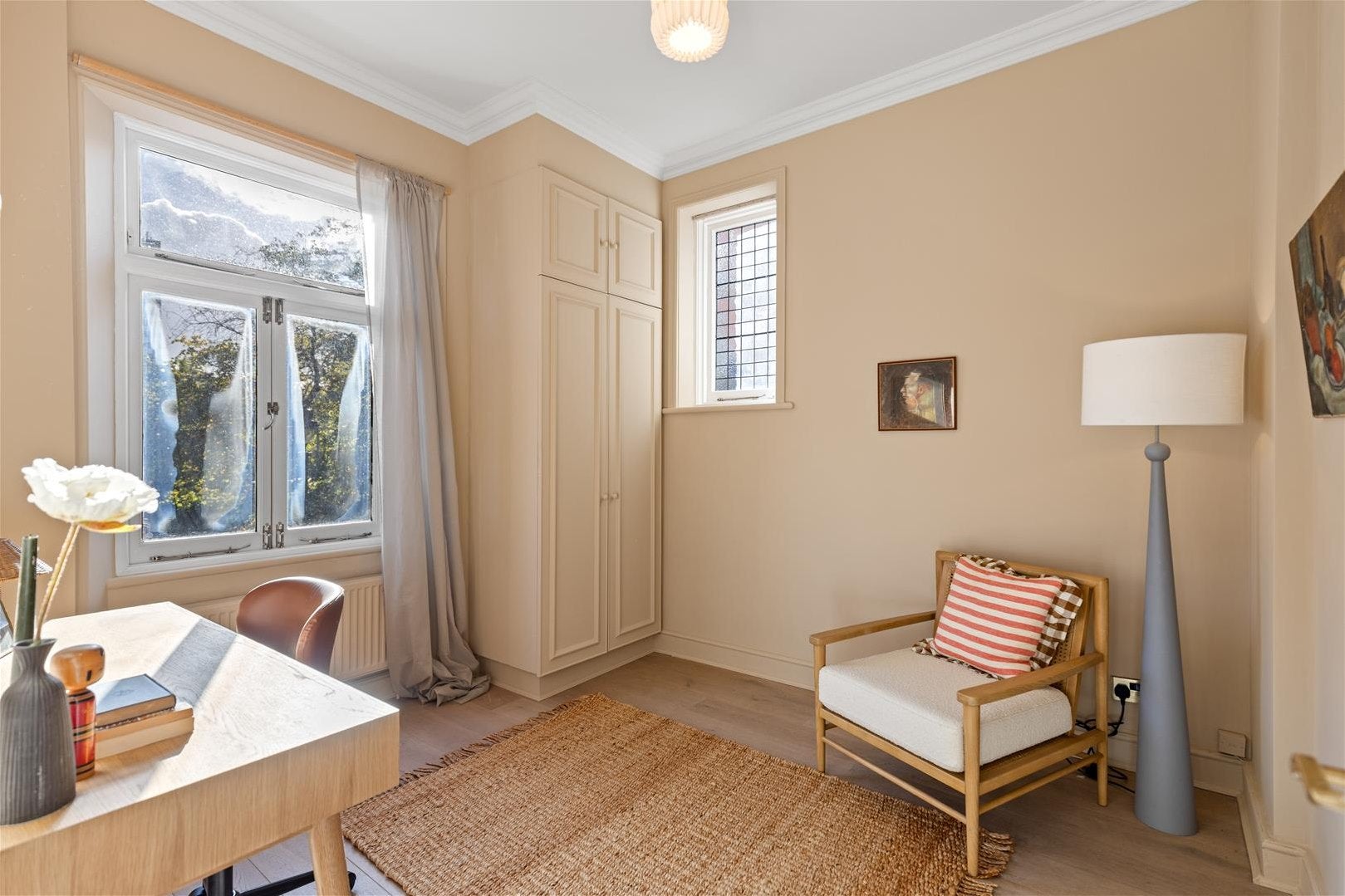 Flat Aberdare Gardens in Greater London