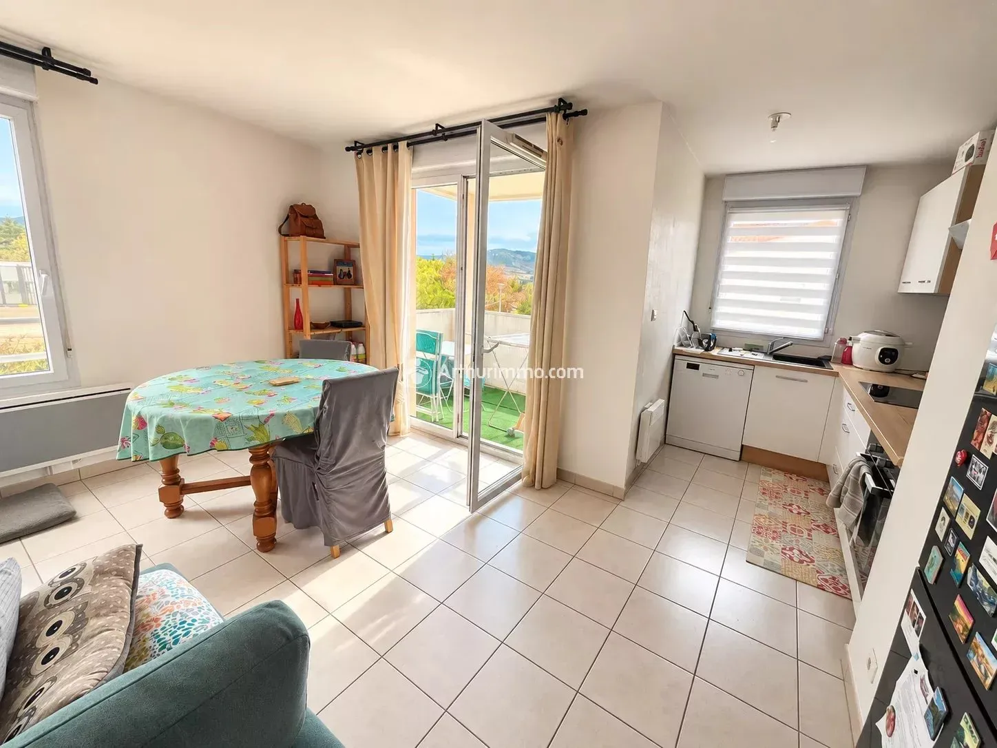 Flat Viaduc de Millau in Creissels
