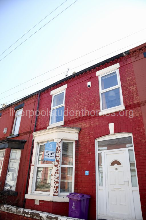 Room Shaw Street in Liverpool