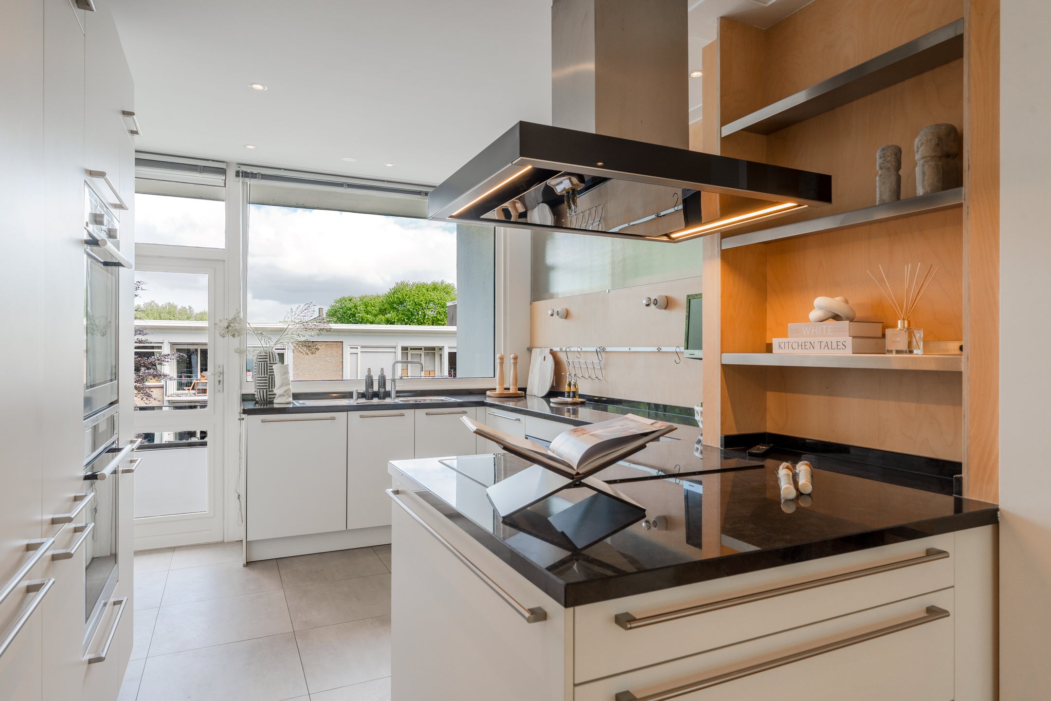Appartement te huur: Beethovenstraat, Amsterdam