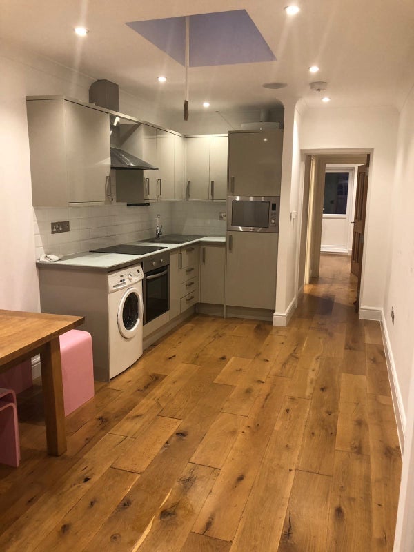 Flat Bromley Road in Greater London