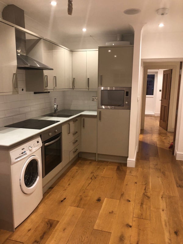 Flat Bromley Road in Greater London