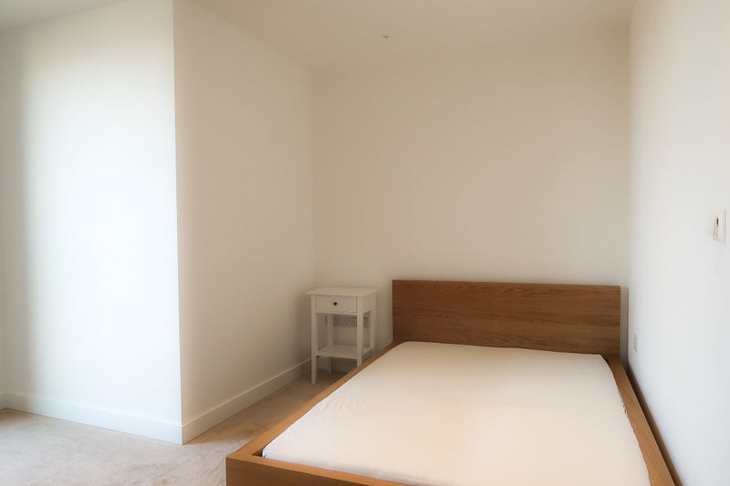 Room Mirabelle Gardens in Greater London