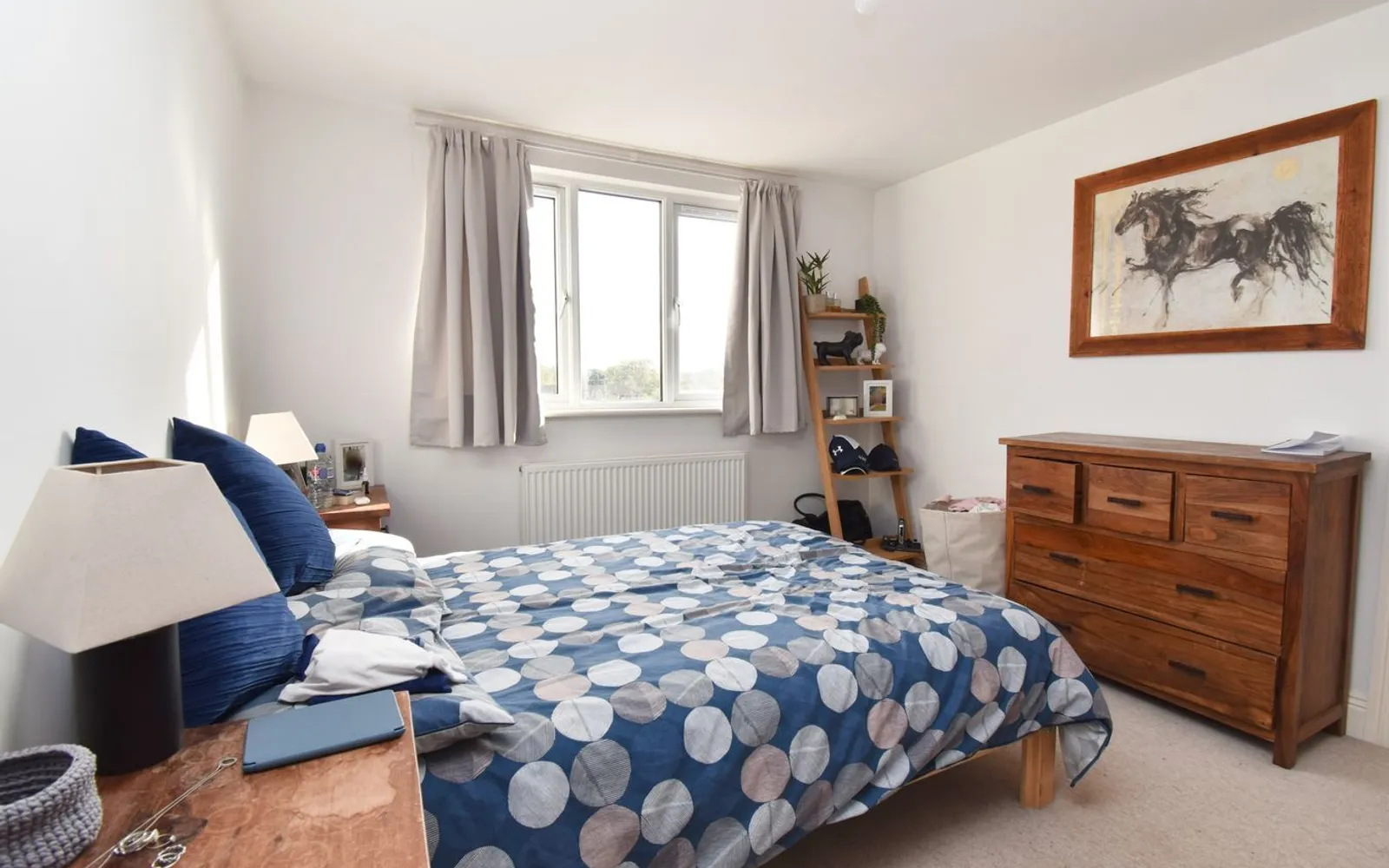 Flat Havers Avenue in Elmbridge