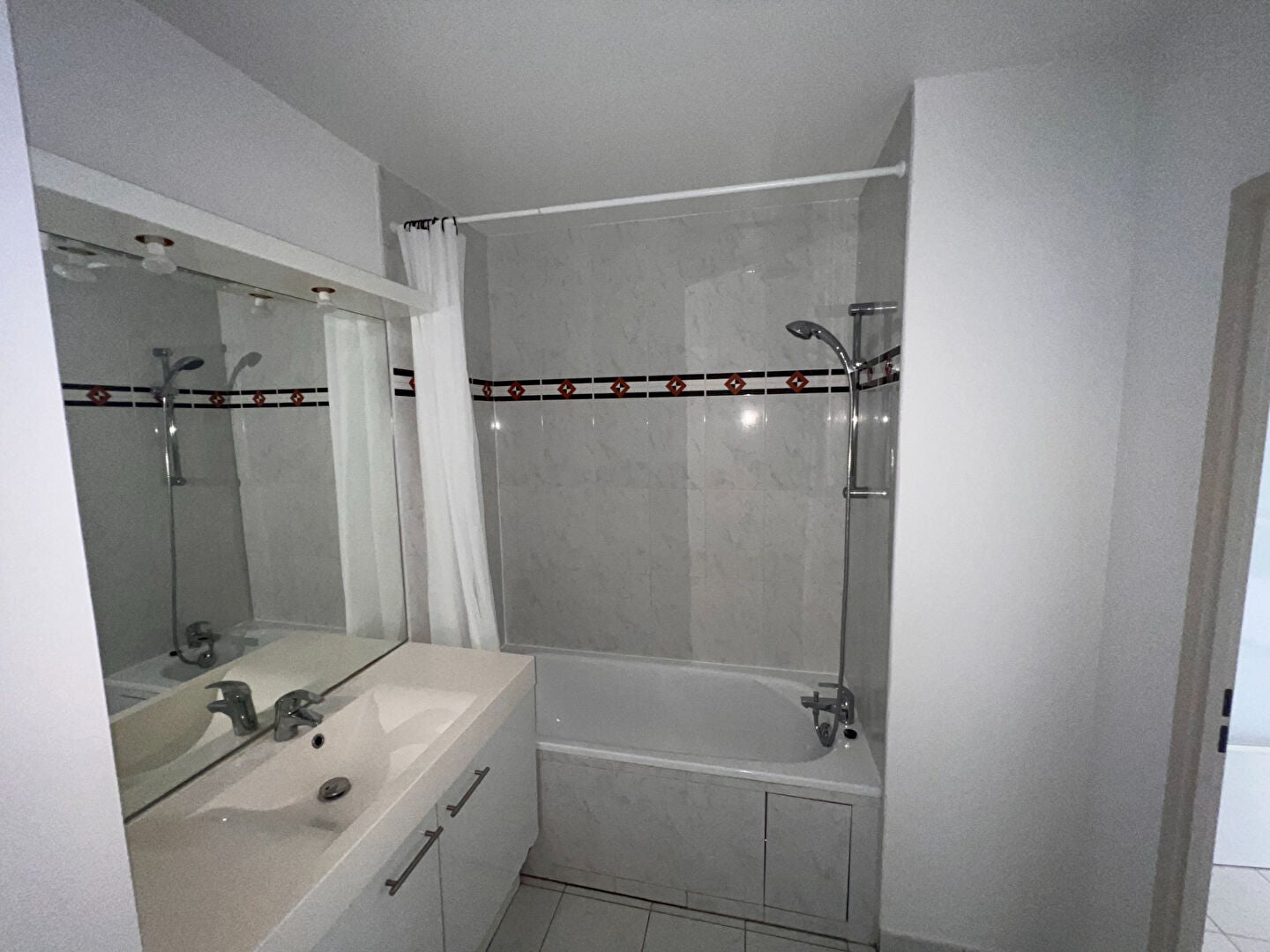 Appartement Rue Paul et Camille Thomoux à Neuilly-sur-Marne