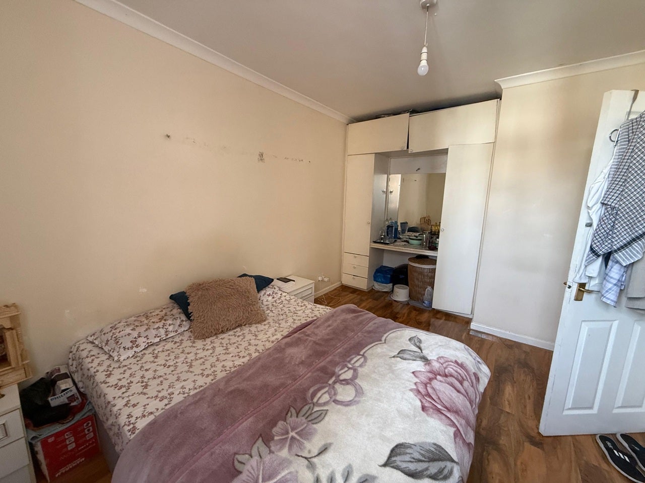 Flat Atherton Heights in Greater London