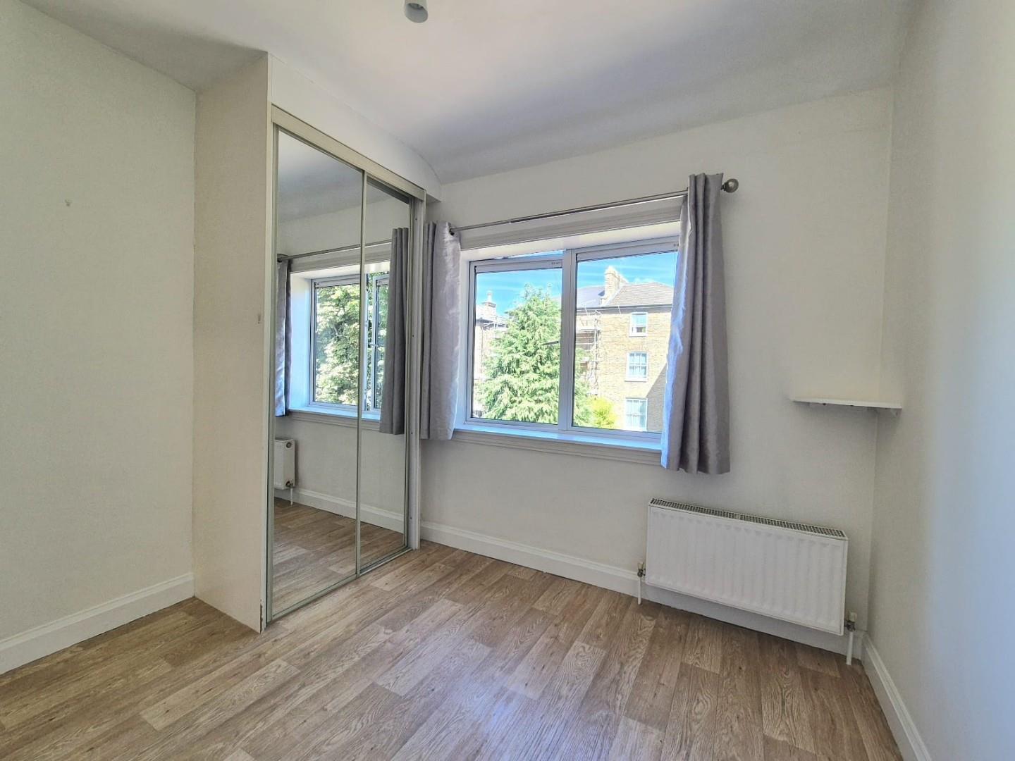 Flat Oxford Road in Greater London