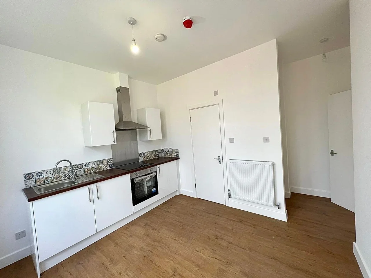 Flat Fairfax Road in Greater London