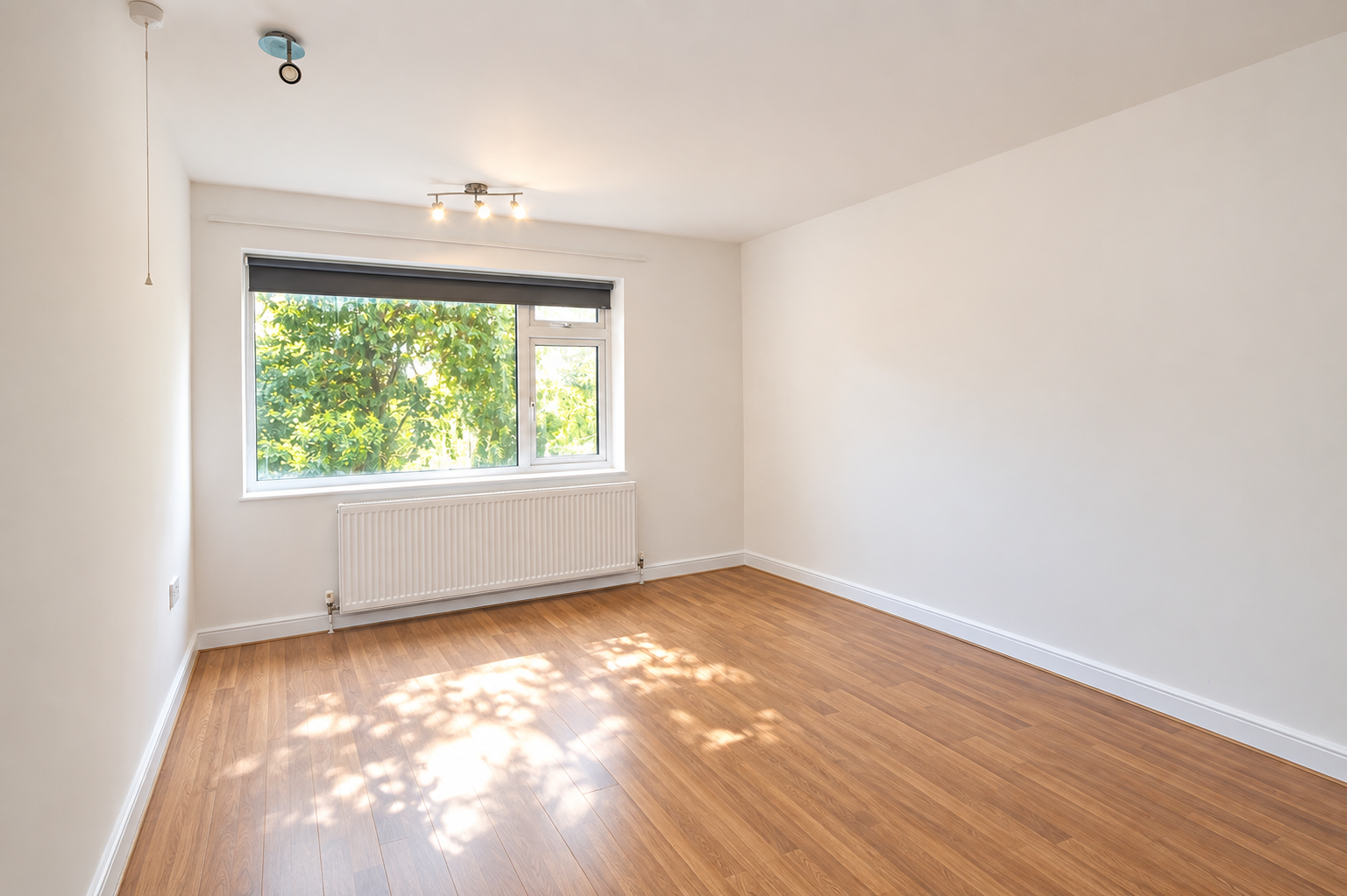 Flat Stratfield House in Greater London