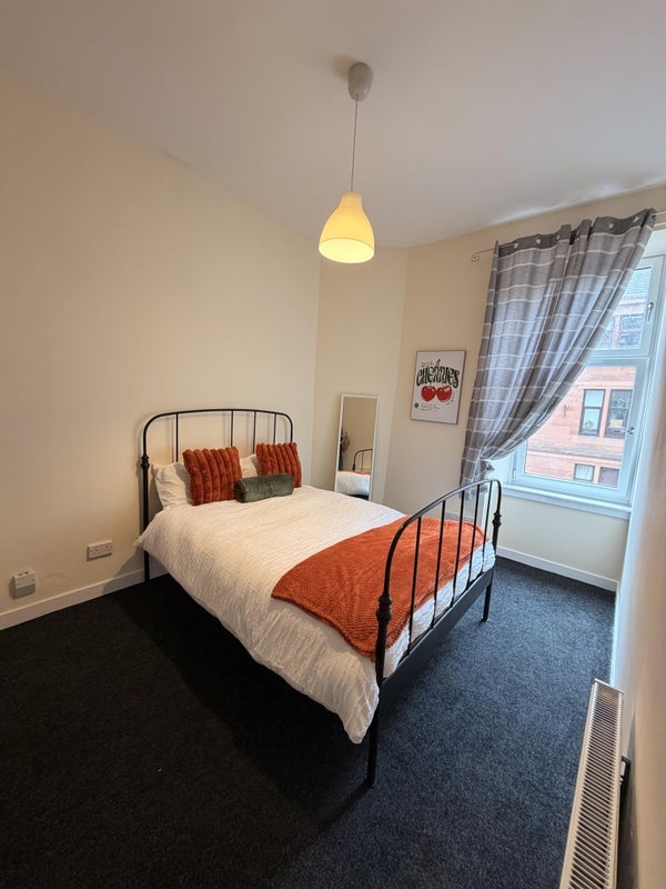 Room Stratford Street in Glasgow