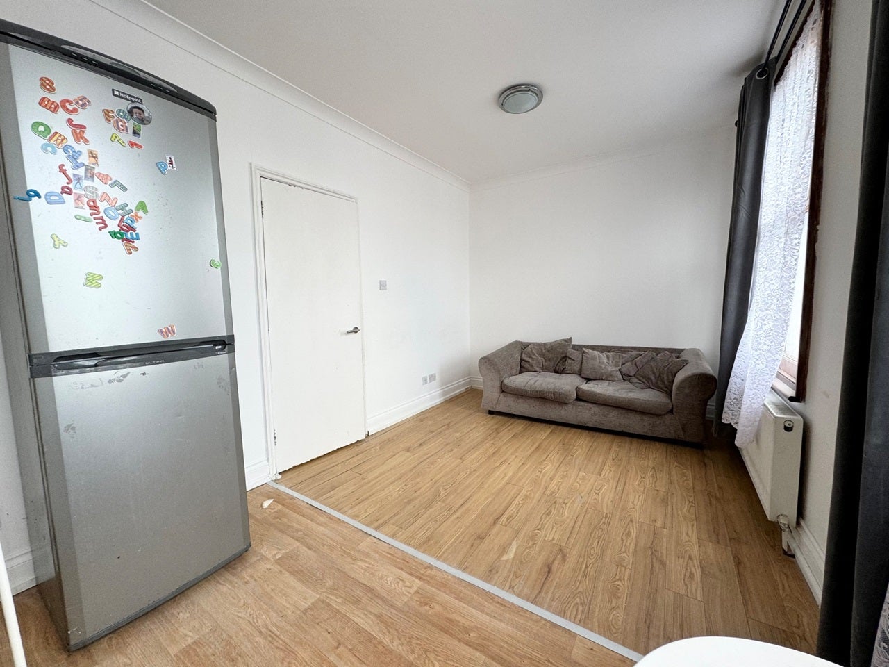 Flat Jackson Road in Greater London