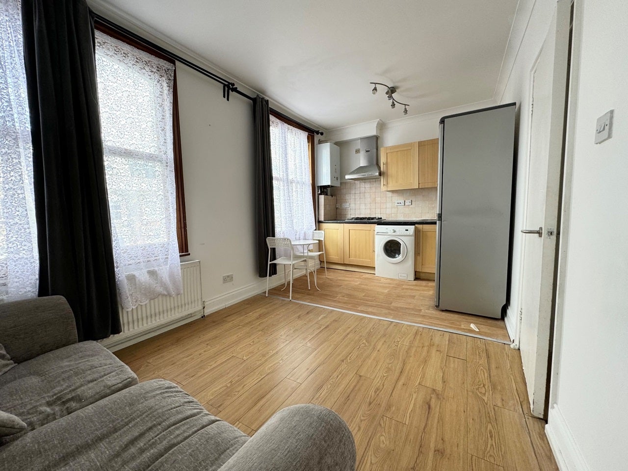 Flat Jackson Road in Greater London