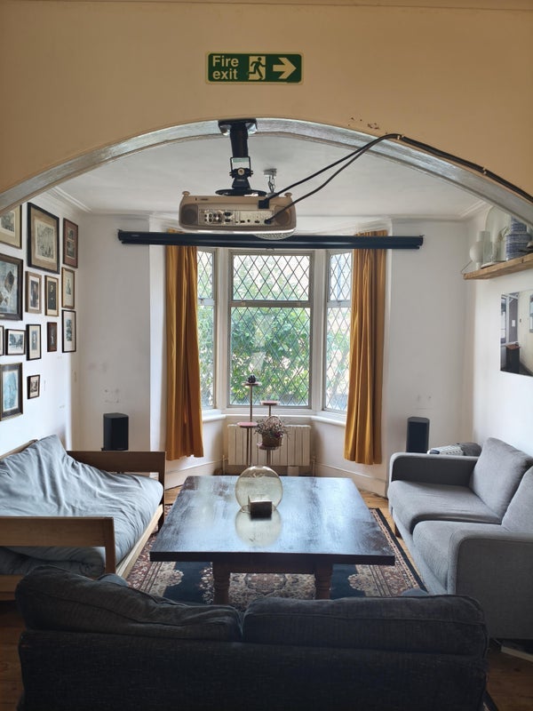 Room Glyn Road in Greater London