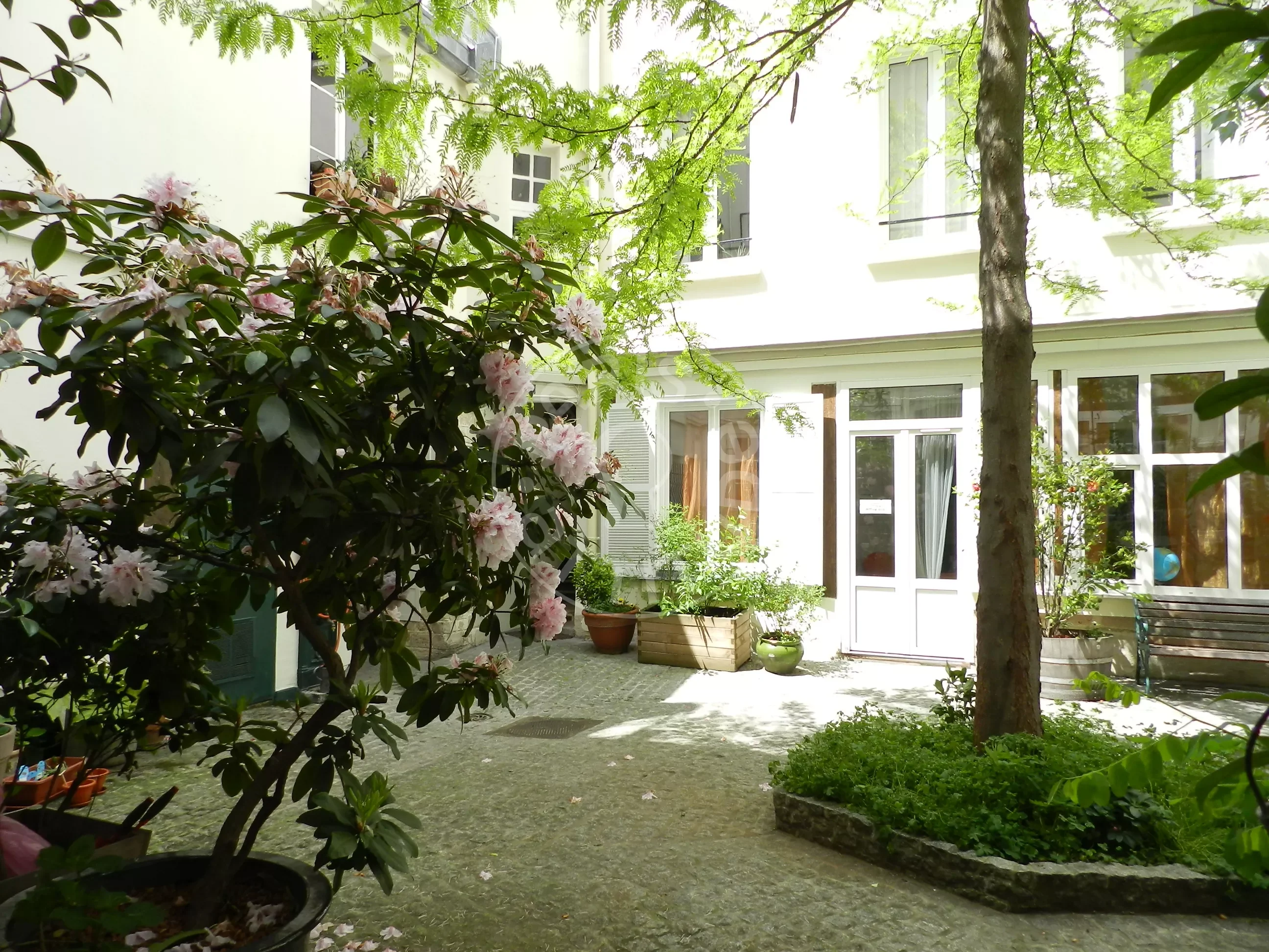 Appartement Rue de Charenton à Paris
