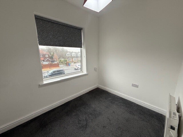 Flat Wilmslow Road in Stockport