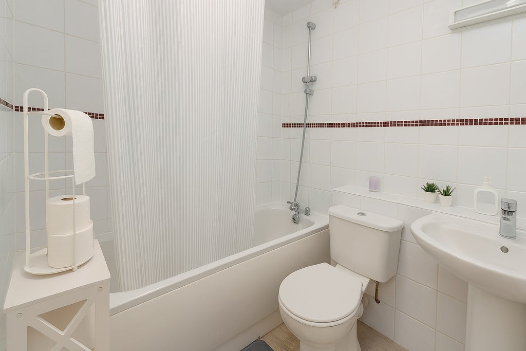 Flat Totteridge Avenue in High Wycombe