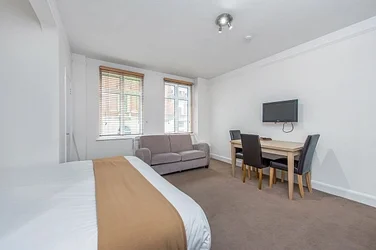 Flat Upper Woburn Place in Greater London