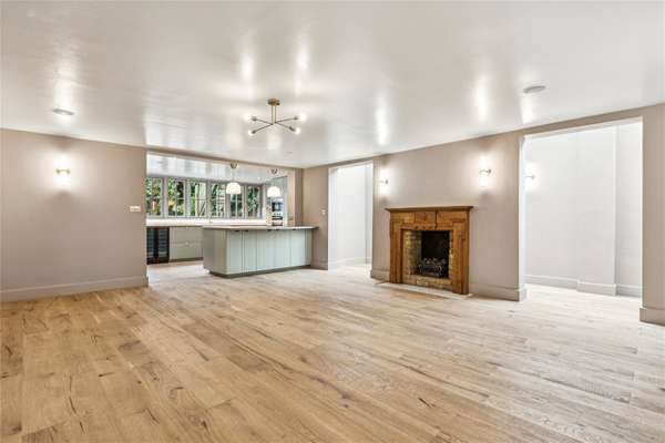 House Petersham Road in Greater London
