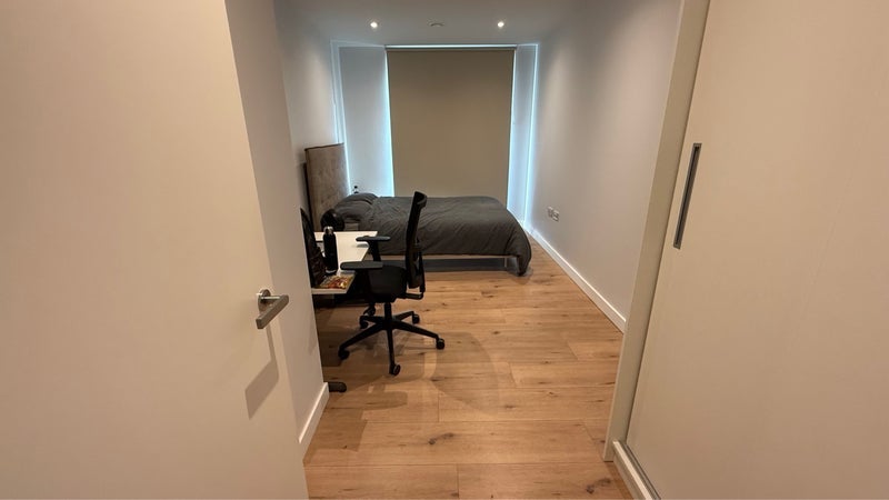 Room Henry Street in Greater London