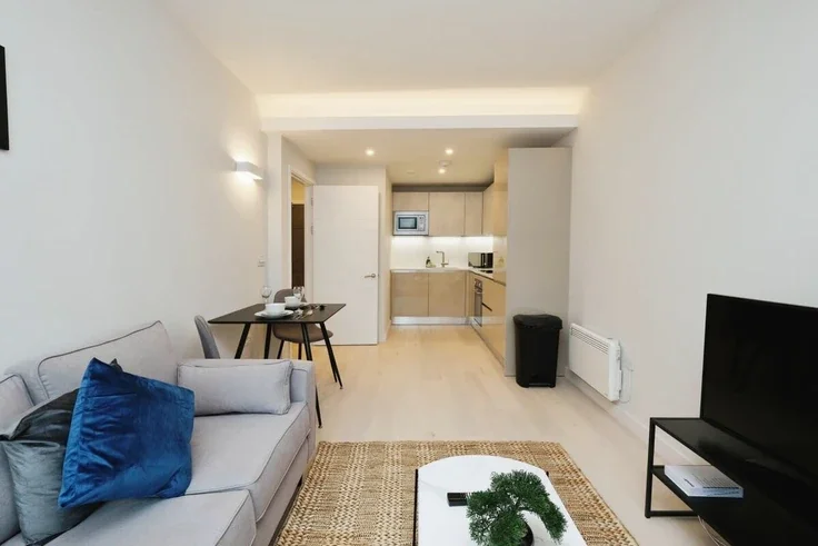 Flat Wokingham Road in Bracknell