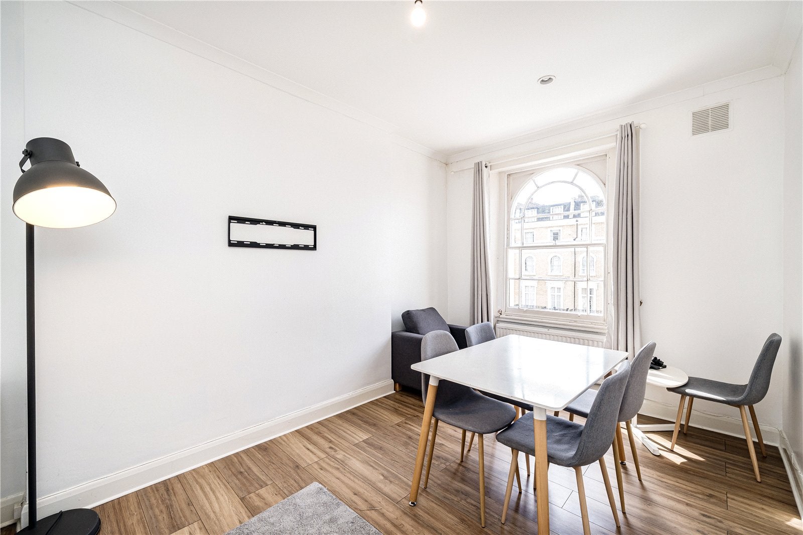 Flat Inverness Terrace in City of Westminster
