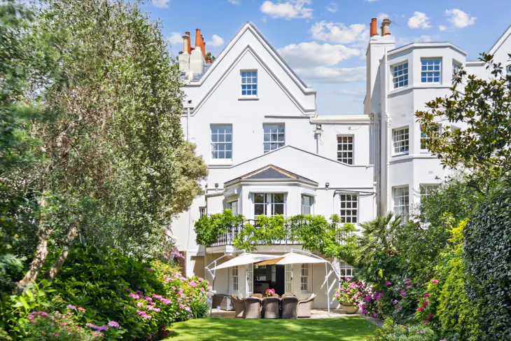 House Addison Road in Greater London