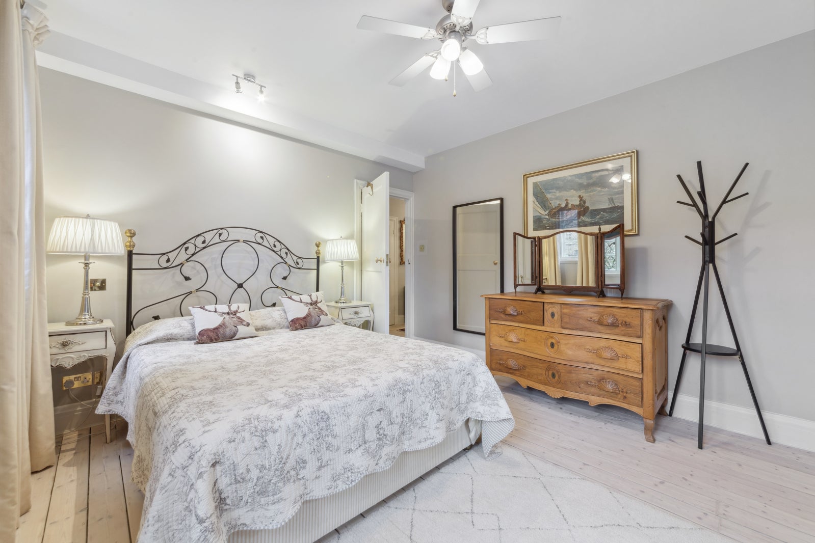 Flat Logan Place in Greater London