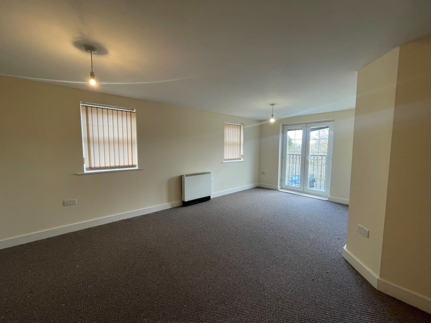 Flat Newbold Hall Drive in Rochdale