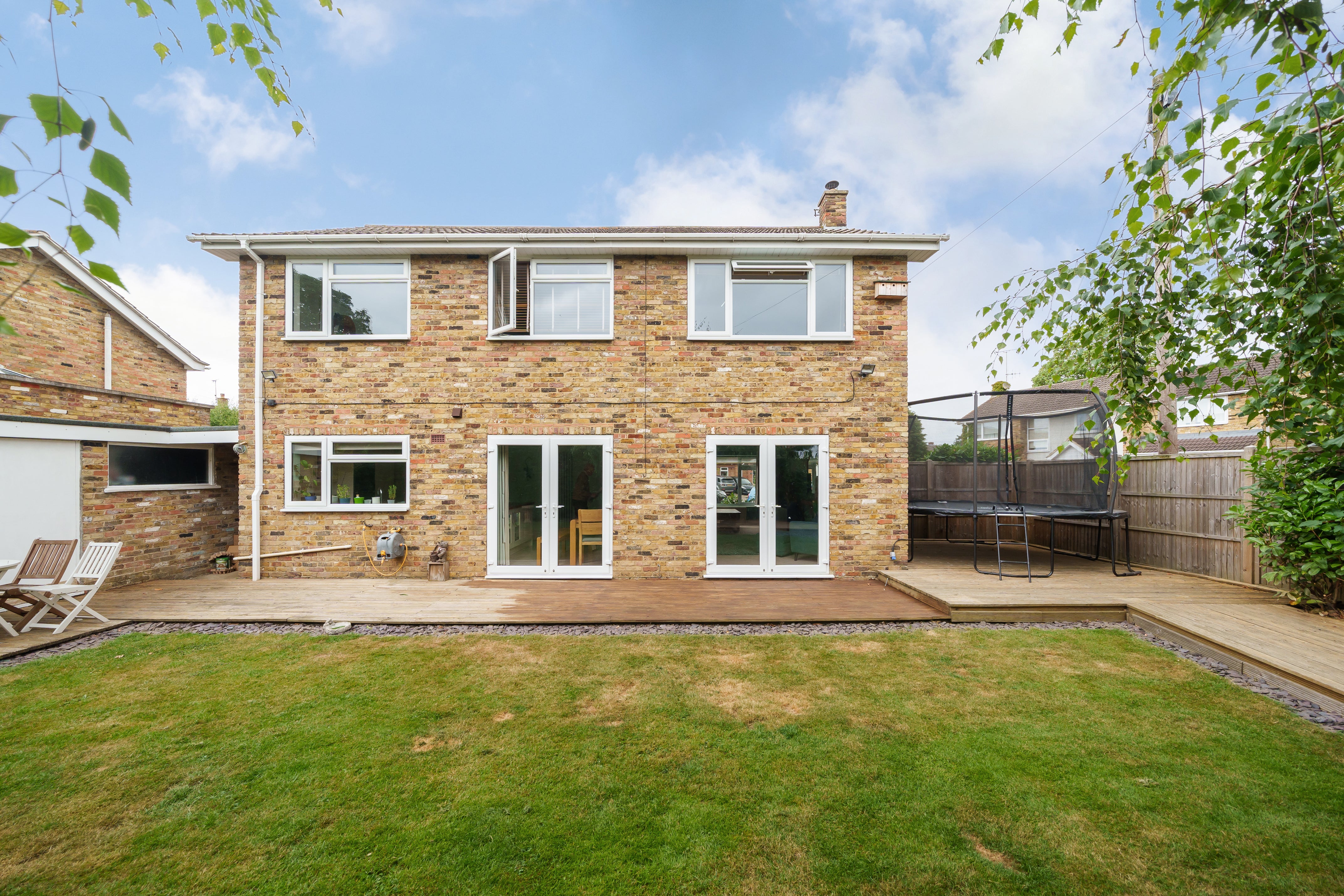 House Milverton Close in Maidenhead