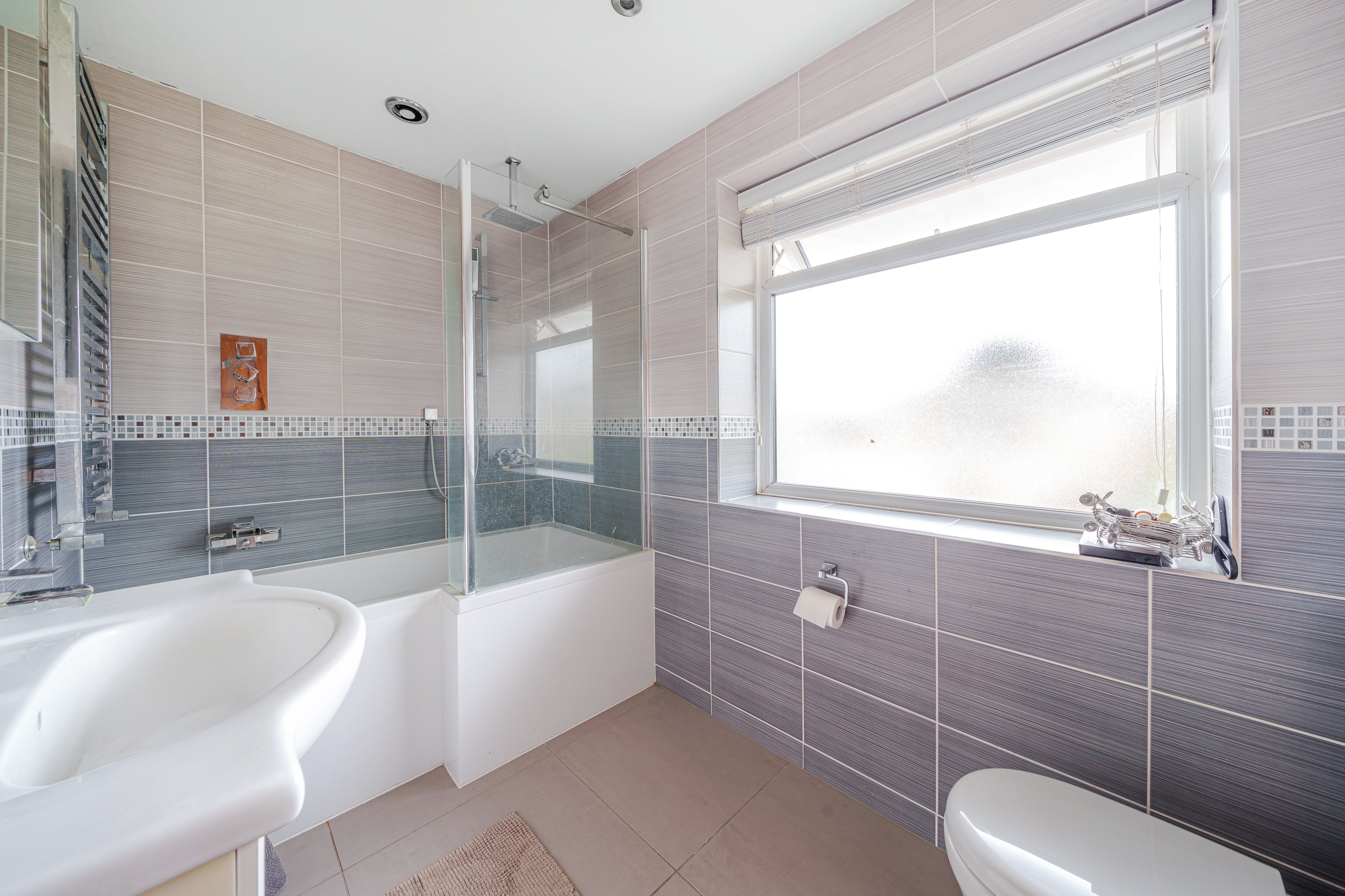 House Milverton Close in Maidenhead