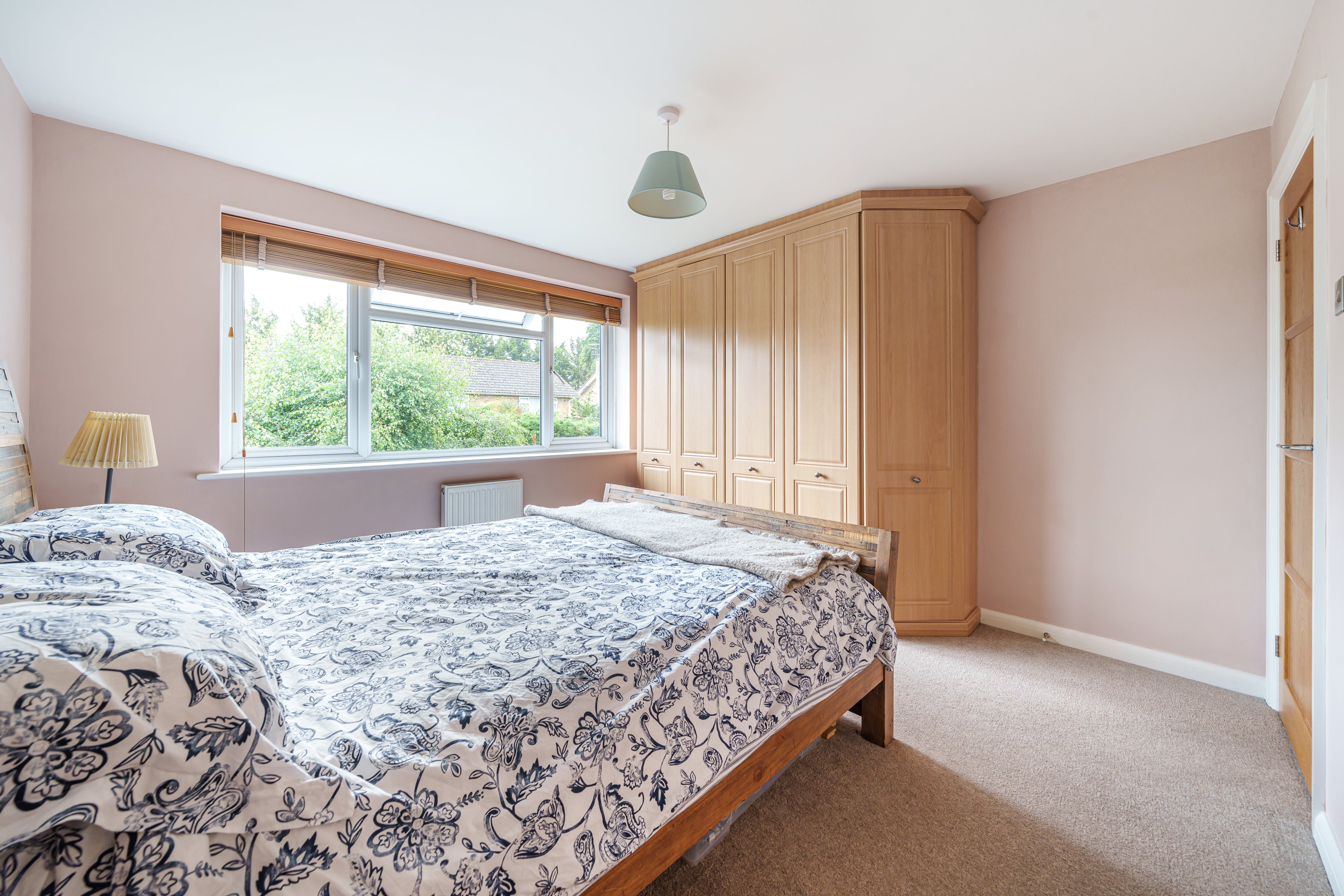 House Milverton Close in Maidenhead
