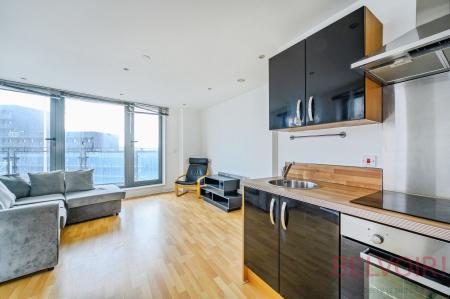 Flat South Accommodation Road in Leeds