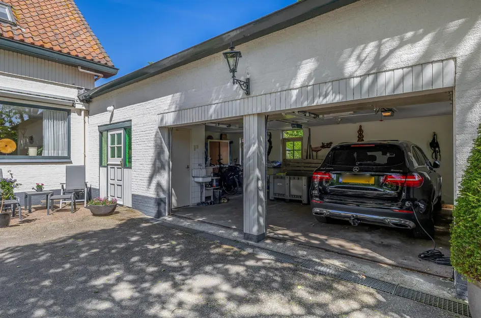 Vrijstaande woning te koop: Stougjesdijk 236, Oud-Beijerland