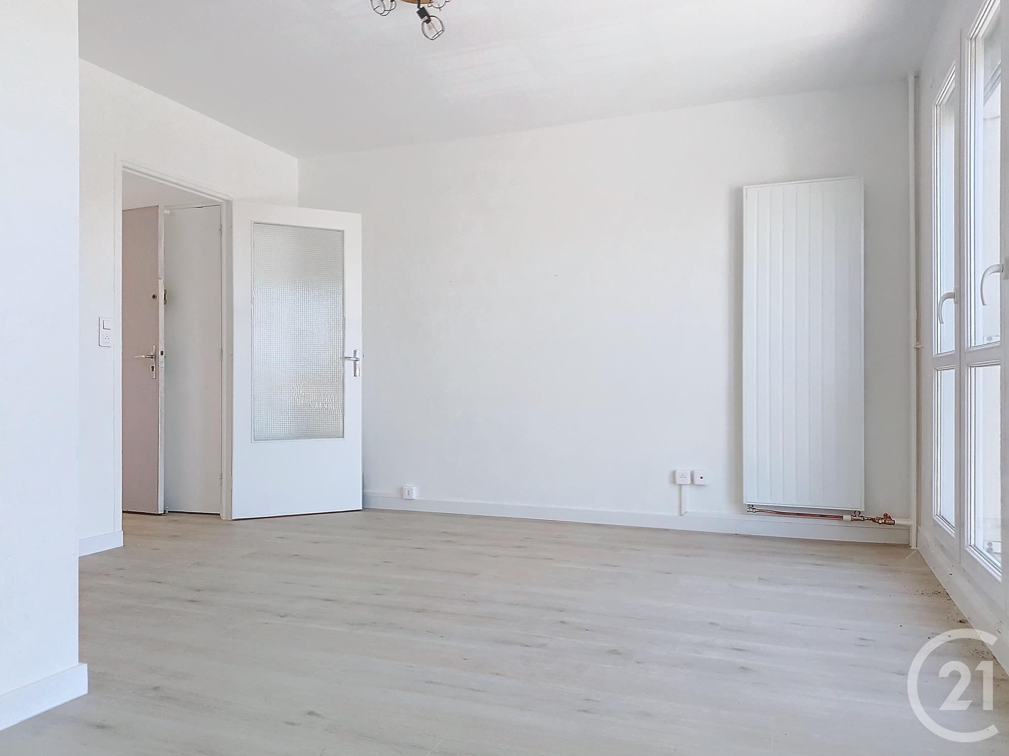 Appartement Boulevard de Dijon à Saint-Julien-les-Villas