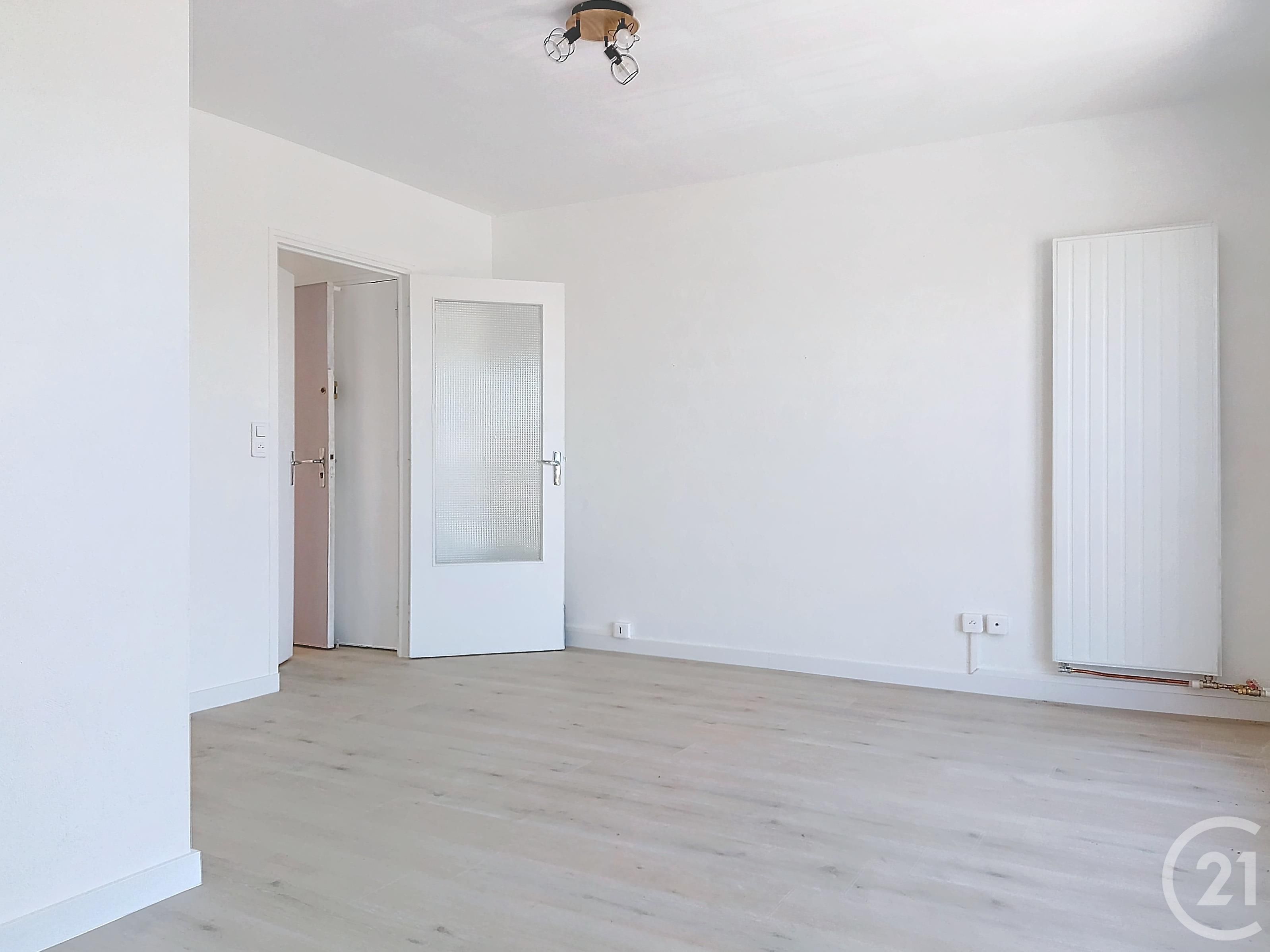 Appartement Boulevard de Dijon à Saint-Julien-les-Villas
