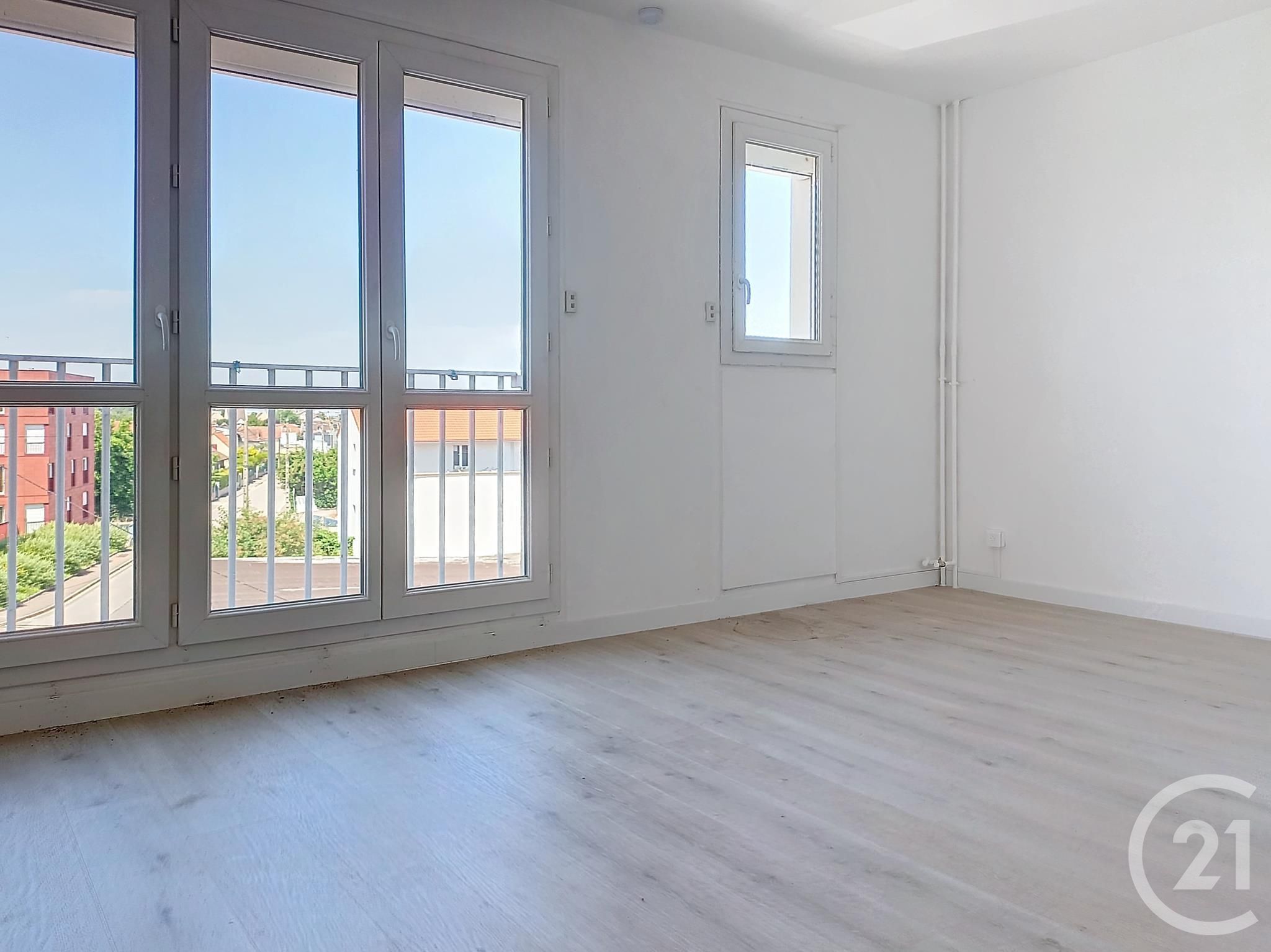 Appartement Boulevard de Dijon à Saint-Julien-les-Villas