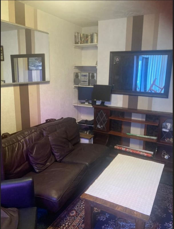Room Smythe Street in Greater London