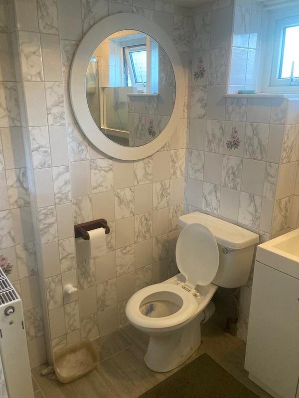 Room Smythe Street in Greater London