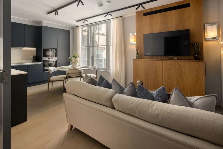 Flat Clenston Mews in City of Westminster