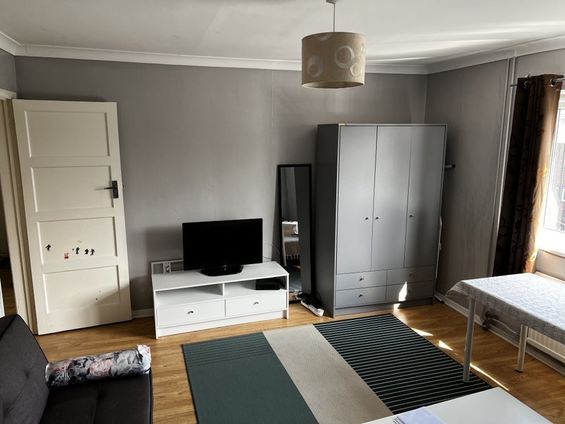 Room Ravenscourt Road in Greater London